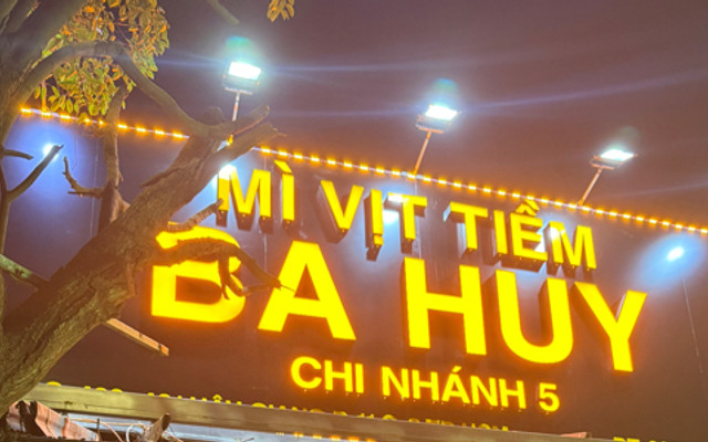 Ba Huy - Mì Vịt Tiềm - Hậu Giang