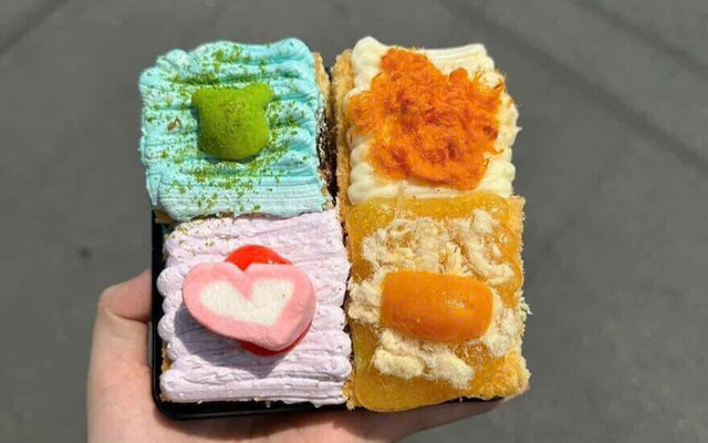 Tiệm Bánh Trong Hẻm - Bánh Ngọt Và Ăn Vặt - Thoại Ngọc Hầu