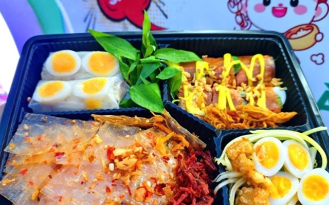 Bánh Tráng & Chân Gà Sốt Thái - Nguyễn Khuyến