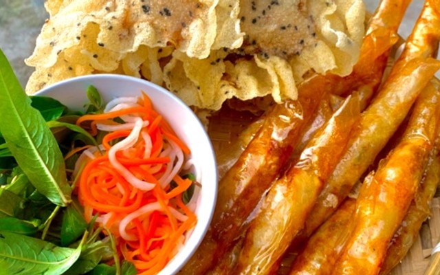 Tiệm Bánh Dĩnh - Đặng Dung