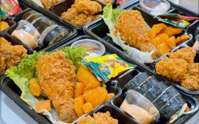 Ăn Vặt Yum Yum - Mì Trộn & Cá Viên Chiên - Trường Chinh