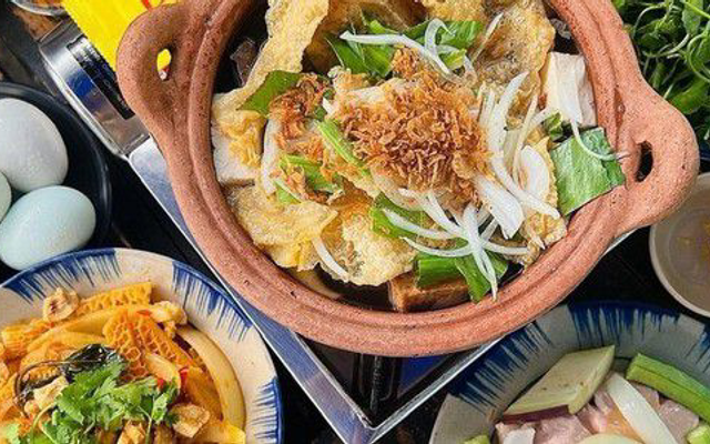 Lẩu Bò Nồi Đất Cô Tiên