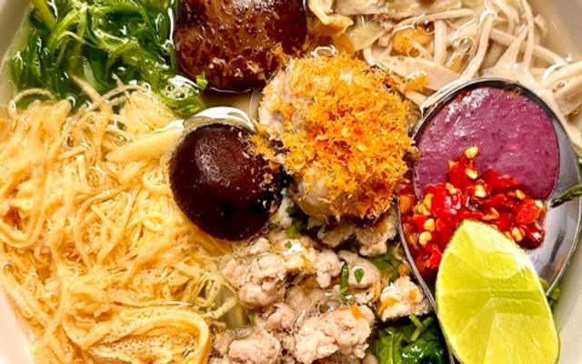 Bún Thang Chị Ba - Cách Mạng Tháng Tám