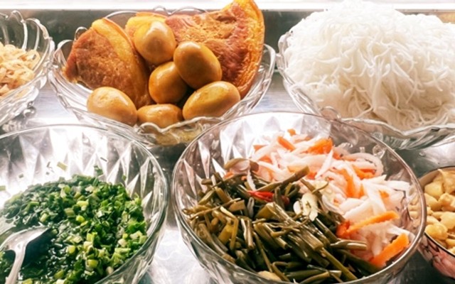 Hồng Đào - Cơm Tấm Long Xuyên - Bình Long