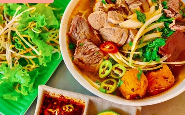 Món Ngon Xứ Huế - Hoàng Hoa Thám