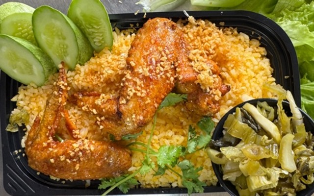 Cơm Gà Giòn 174B - Ngô Gia Tự