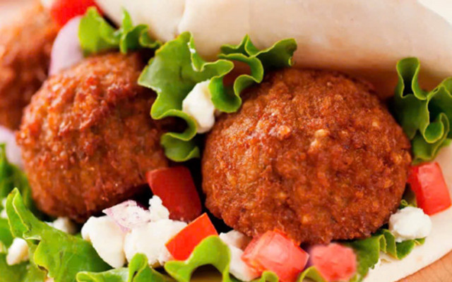 Bánh Mì Burger, Kebab Falafel & Smoothie - Gotcha Saigon