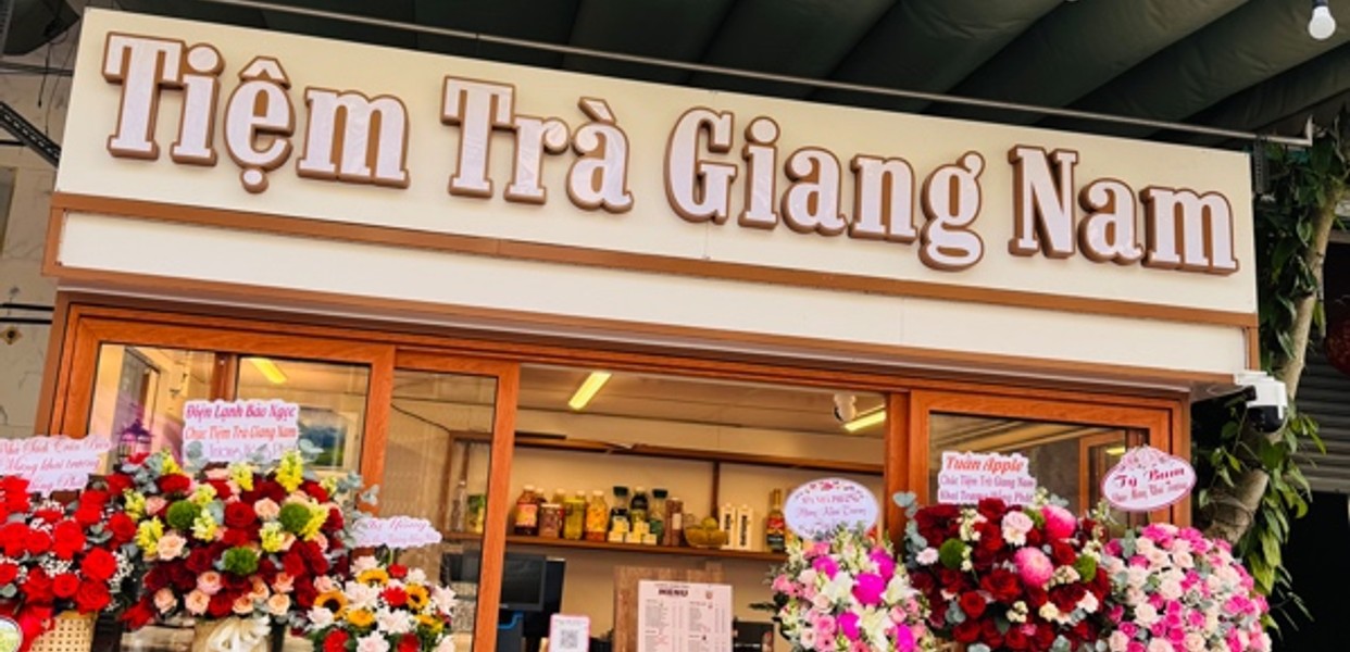 Tiệm Trà Giang Nam - Bửu Long