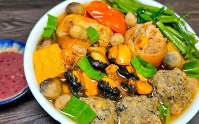 Quán Cô Hai - Bún Riêu, Hủ Tiếu & Bánh Canh Hải Sản - Nguyễn Hữu Cảnh