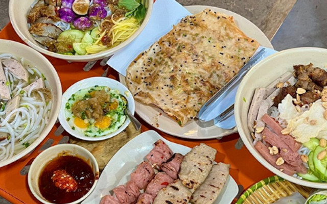 Đặc Sản Phan Rang - Bánh Tráng Nướng Mắm Ruốc & Nem Nướng