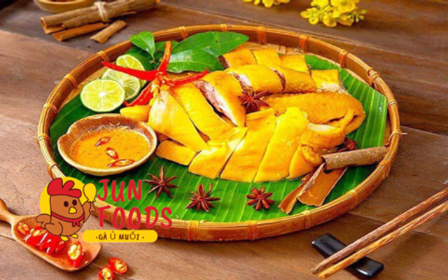 Gà Ủ Muối Hoa Tiêu & Chân Gà Ủ Muối - JUN Foods