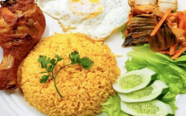 Cơm Chiên Gà Xối Mỡ A Sỹ - Hoàng Bá Bích