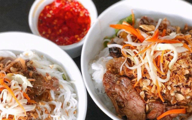 Tùng Hương - Bún Thịt Nướng & Bánh Tráng Cuốn Thịt Heo