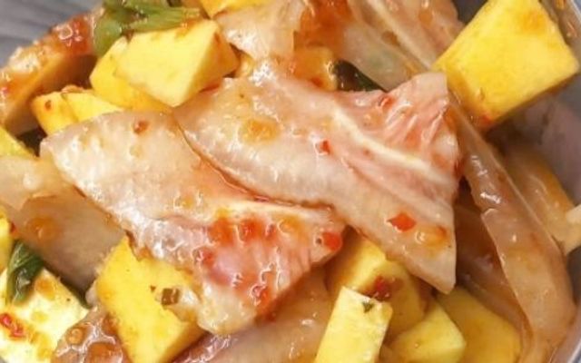CHÂN GÀ SỐT THÁI HỶ LẠC