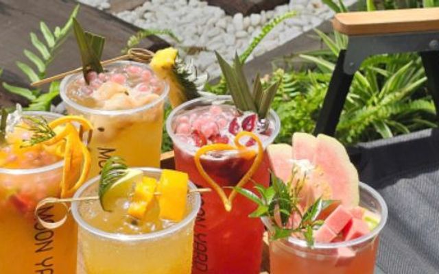 MOON YARD - Trà Sữa, Trà Trái Cây & Đồ Ăn Vặt