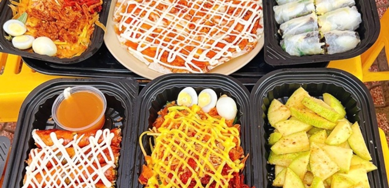 BÁNH TRÁNG THU HƯƠNG CỬA HÀNG Ô CHỢ DỪA NHÌN TỪ BÊN NGOÀI