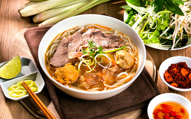 Bún Bò Huế - Bảo Phong - Nguyễn Thị Lưu