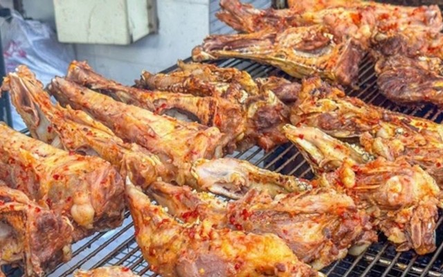 Má Heo Nướng Cường Béo - Tân Triều Mới