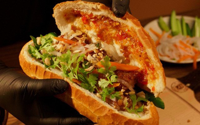Bánh Mì Thịnh Khờ - Trương Quốc Dung