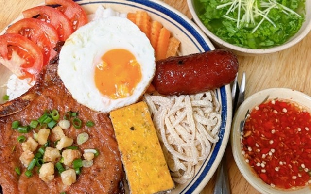 Cơm Tấm - Quán Cô Ba - 140 Giảng Võ