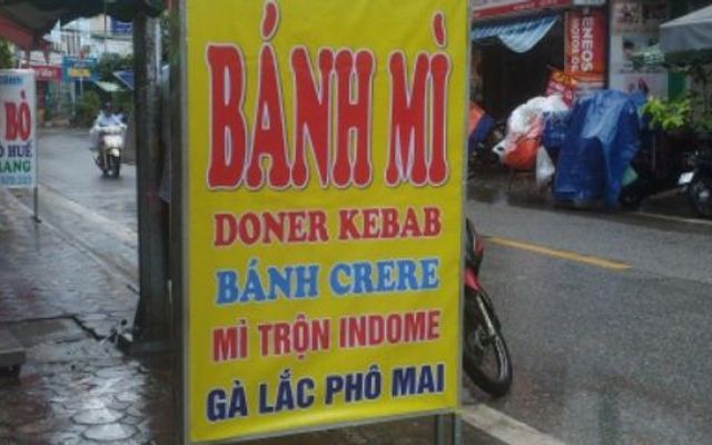 Bánh Mì Tam Giác - Ăn Vặt