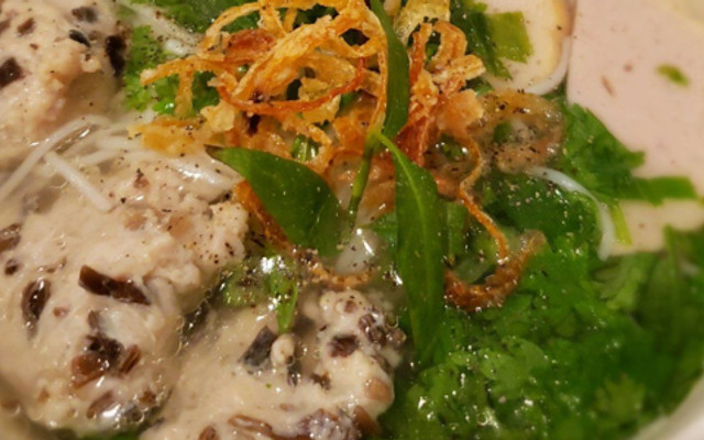 Tiệm An Ý - Bún Thái, Mì Trộn Sa Tế Tóp Mỡ & Bánh Tráng Trộn - Lê Văn Chí