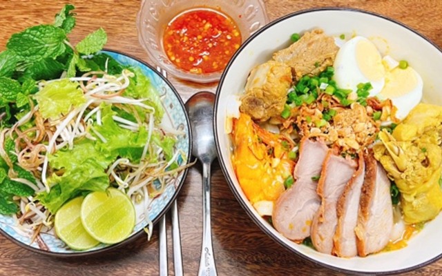 Bếp Nhà MiA - Mì Quảng, Bún Riêu & Nước Ép Trái Cây
