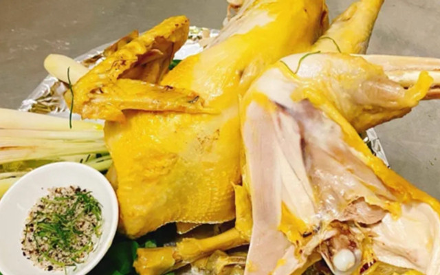 Gà Hấp Lá Chanh DT FOOD