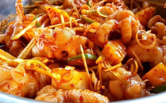 Chân Gà Ta Sốt Thái - Tô Hiệu