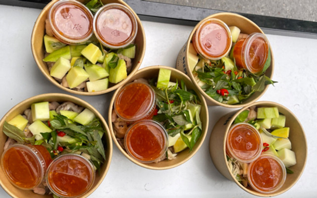 Chân Gà & Hến Xúc Bánh Đa - Mến Thì Đến