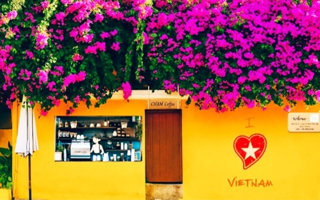 Chạm Coffee - 17/97 Đình Thôn