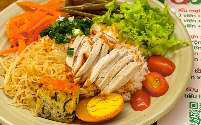 3 Bữa - Cơm Tấm Xíu Mại - Hẻm 8, Trần Hưng Đạo