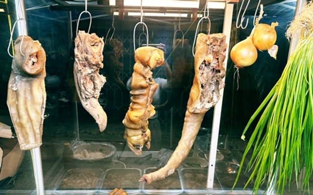 Nàng Hoa - Bún Bò, Lẩu Bò & Đồ Nướng - Nguyễn Công Trứ