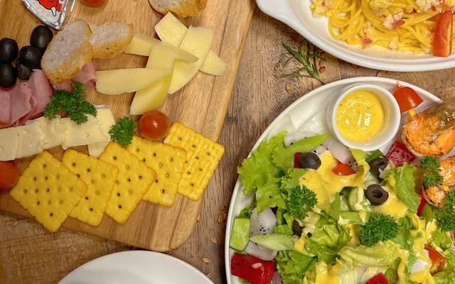 Beertown Restaurant - Nhà Hàng - Hùng Vương