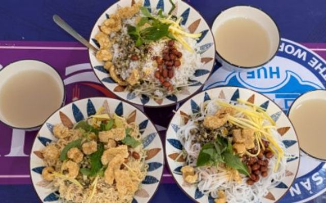 Terra Coffee - Cơm Hến Huế - 33 Tô Hiệu