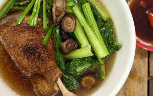 Mì Vịt Tiềm - Hoàng Ký
