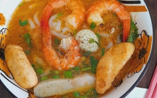 BÁNH CANH CUA Sinh - 816 Quang Trung