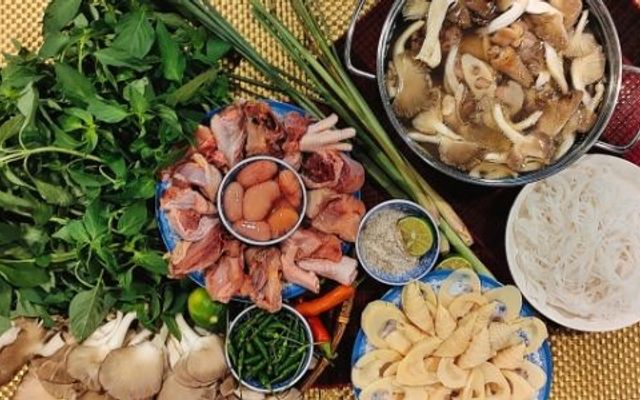 Lẩu Gà Lá É Phú Yên - 128 Phạm Văn Đồng