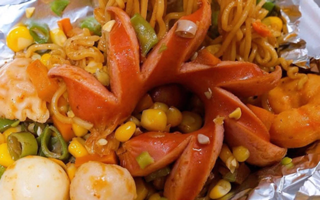 Nhon Nhon - Mỳ Trộn, Cơm Rang & Matcha - Phú Viên