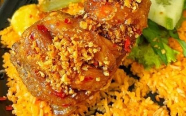 Bảo Như Cơm Gà Xối Mỡ