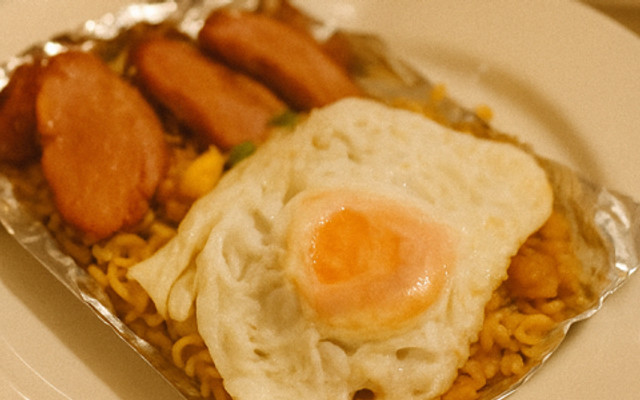 Bếp Min - Mỳ Indomie & Cơm Bò Nhật Bản - Bách Khoa