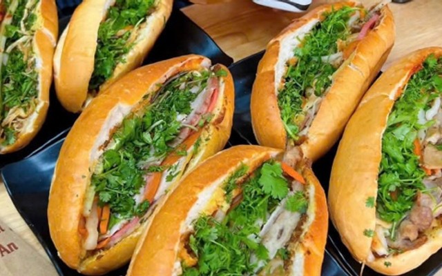 Bánh Mì Hội An - 250 Hà Huy Tập