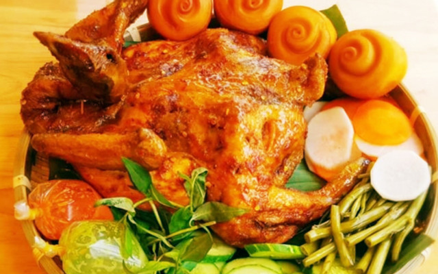 Gà Quay Bánh Bao 68 - Gà Nướng & Gà Quay - Lạc Long Quân