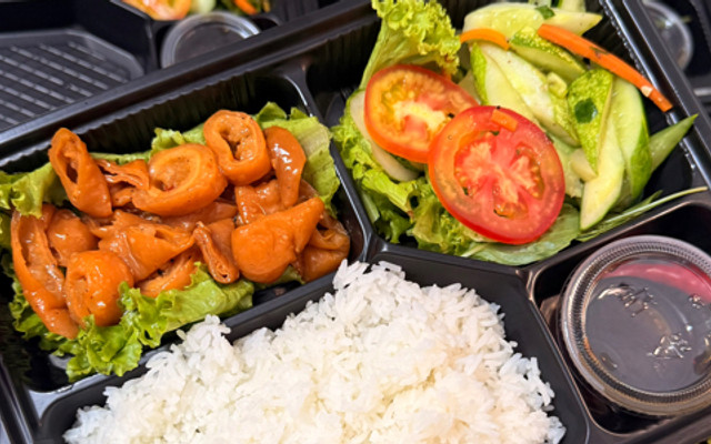 Cơm - Cô Thủy - 120 Hàn Thuyên