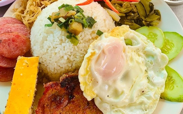 Cơm Tấm 331 - Phạm Văn Bạch
