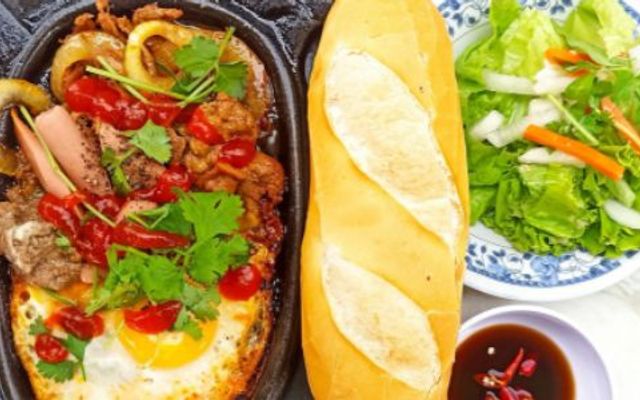 TIỆM NHÀ TUYẾT - BÚN RIÊU, CHÁO LÒNG & BÒ NÉ