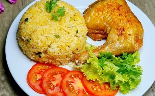 Cơm Gà Xối Mỡ Bảo Ngọc