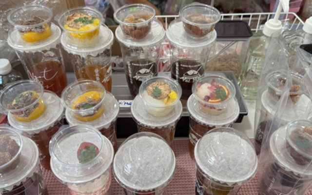 Tiệm Chè Mát Mát - Khúc Bạch & Trà