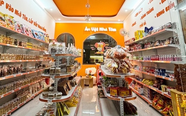 Ăn Vặt Nhà Tôm - 131 Hà Huy Tập