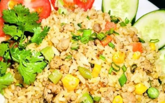 Bếp Chị Ba - Cơm Chiên, Nui & Mì Xào